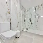 Apartment Feel C- *